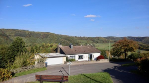 Ferienhaus Blick auf Dedenborn